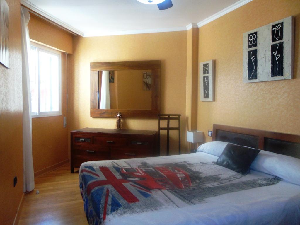 Flat for sale in La Carihuela - Los Nidos (Torremolinos)